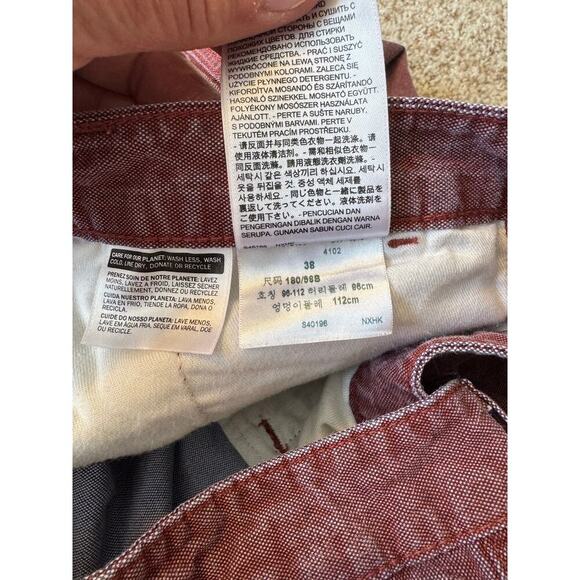 LEVIS Washed Red Denim Men's Shorts, Size 38, flat front chino - Picture 7 of 9